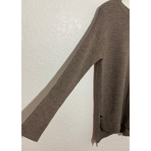 Tahari Large Brown Tunic Stripe Hi-Low Sweater Wool Blend Back Button Minimalist - Picture 3 of 7